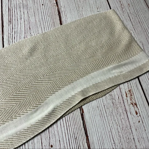 Michael Kors Scarf - Picture 6 of 6